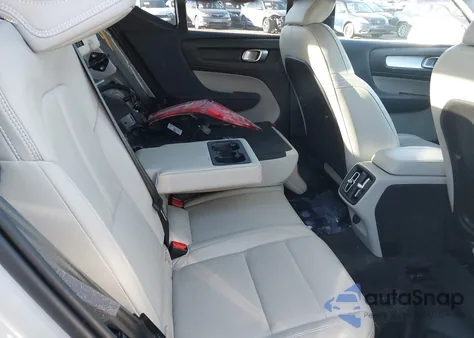 2020 Volvo Xc40 T5 Momentum from USA, damaged, VIN YV4162UK1L2325451